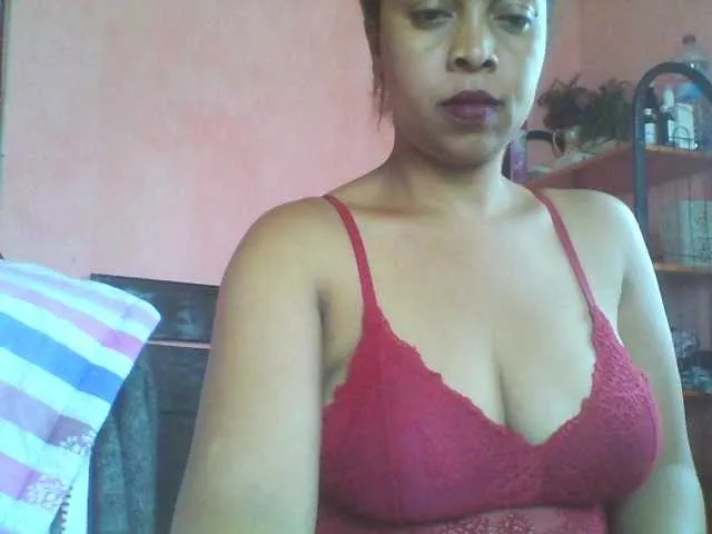 Live sex webcam photo for big-ass-sexy #243628751