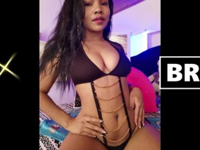 Live sex webcam photo for kendallhot7 #240989061