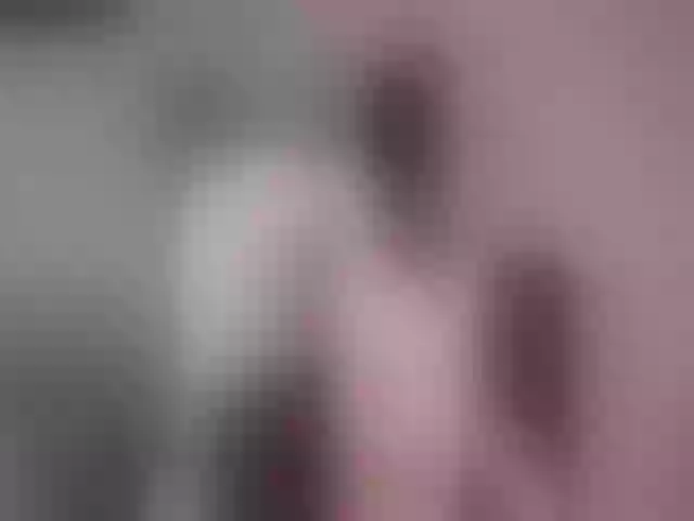 Live sex webcam photo for Sun_kissed1 #254739834