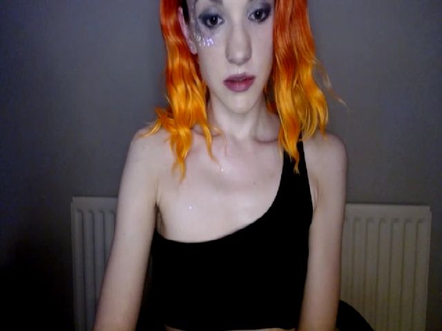 Live sex webcam photo for ElleMayWhite #254954896