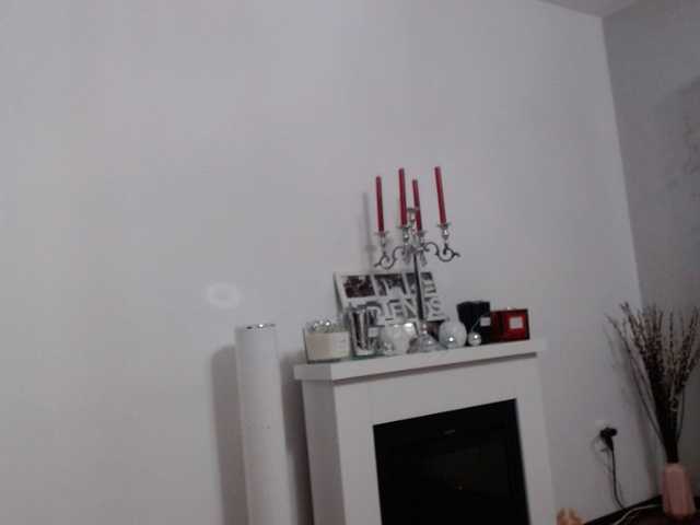 Live sex webcam photo for PrincessReyna #241221868