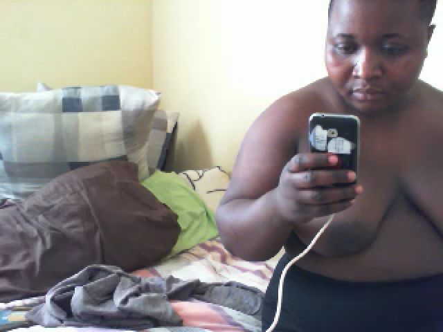 Live sex webcam photo for XxxVicky #253437458