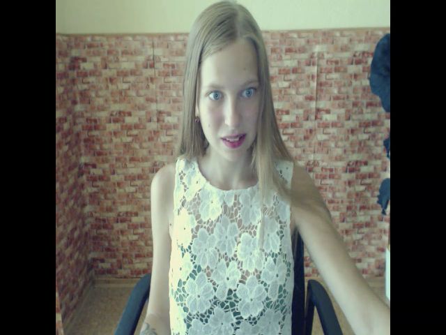 Live sex webcam photo for SshyTeen #254993990