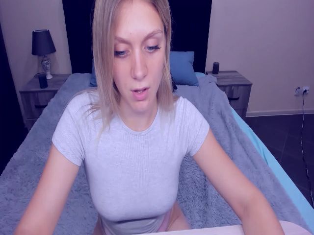 Live sex webcam photo for MeganKind #263622143