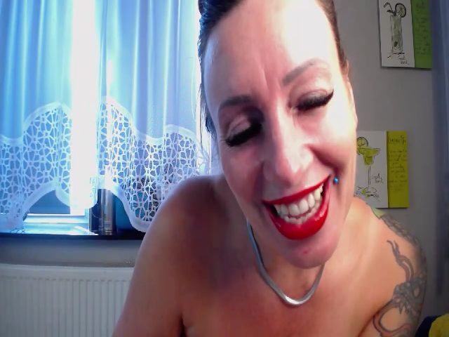 Live sex webcam photo for LoveJENNY_xx #255086188