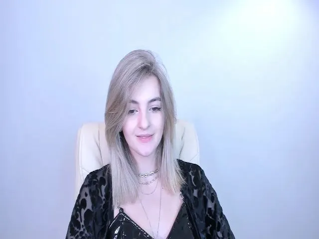 Live sex webcam photo for HelelGretta #252902648