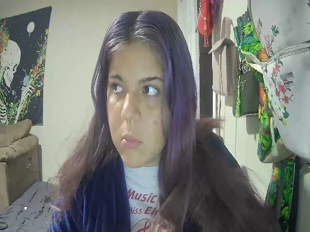 Live sex webcam photo for Lilmisspurp #253285529