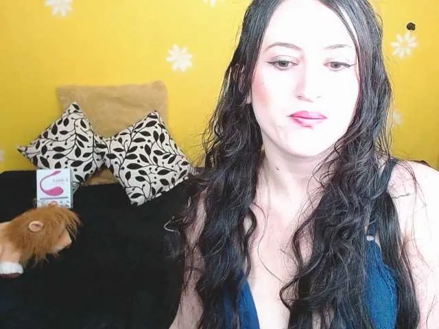 Live sex webcam photo for EvelynSheeran #241011054