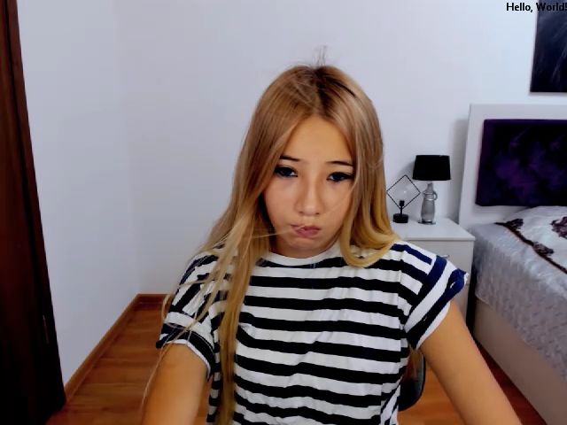 Live sex webcam photo for AimeeEnergy #261370529