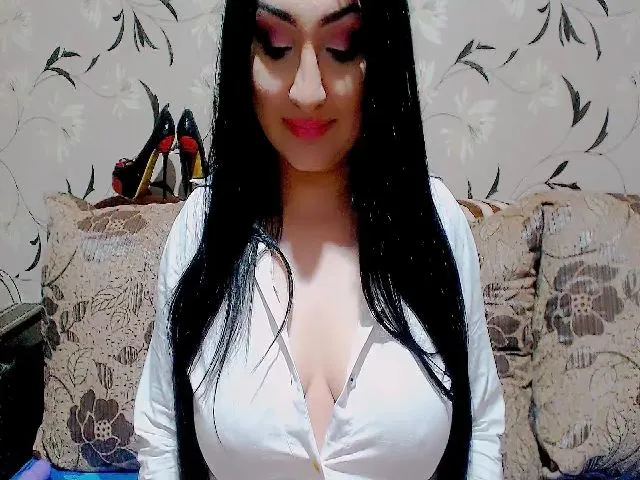 Live sex webcam photo for Cindystar5 #254287338