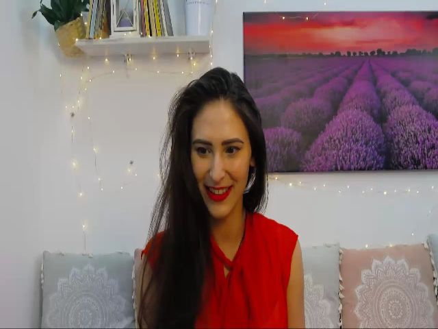 Live sex webcam photo for MaraW #254178634