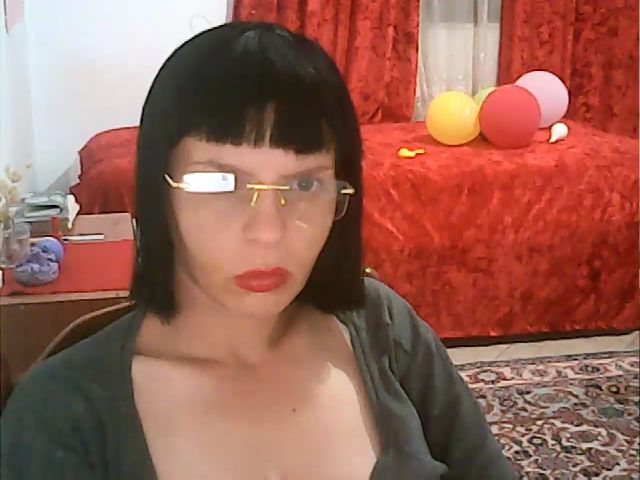 Live sex webcam photo for araartist #256475808