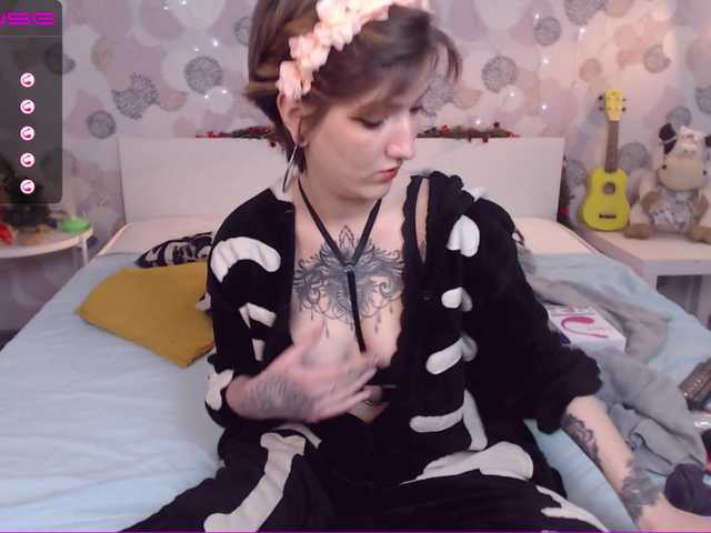 Live sex webcam photo for LynCollinsX #240975714