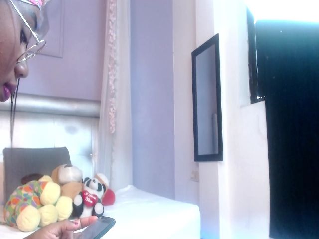 Live sex webcam photo for Sofia_ebony #254531080