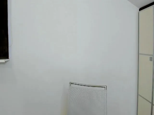 Live sex webcam photo for HelelGretta #254109953