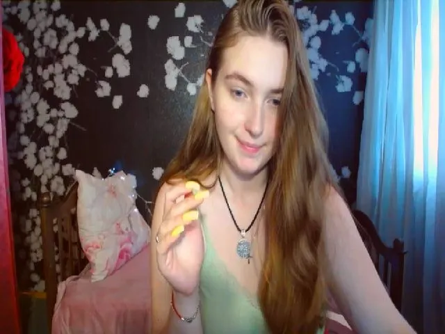 Live sex webcam photo for NikkySonge #253703269