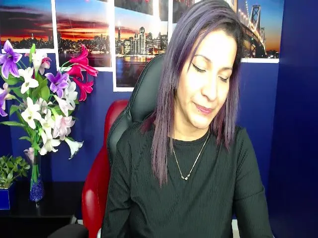 Live sex webcam photo for Infernalsexx #265313581