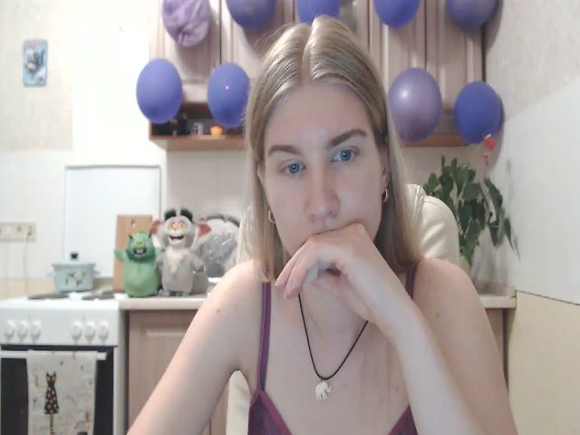 Live sex webcam photo for Ms_Charming #258380907