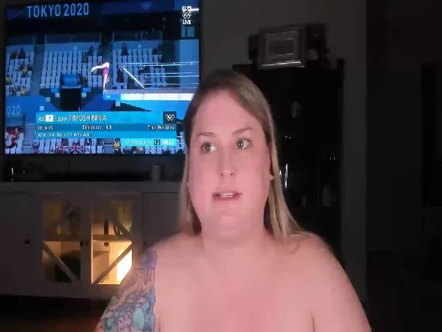 Live sex webcam photo for Mari_Jae #264769692