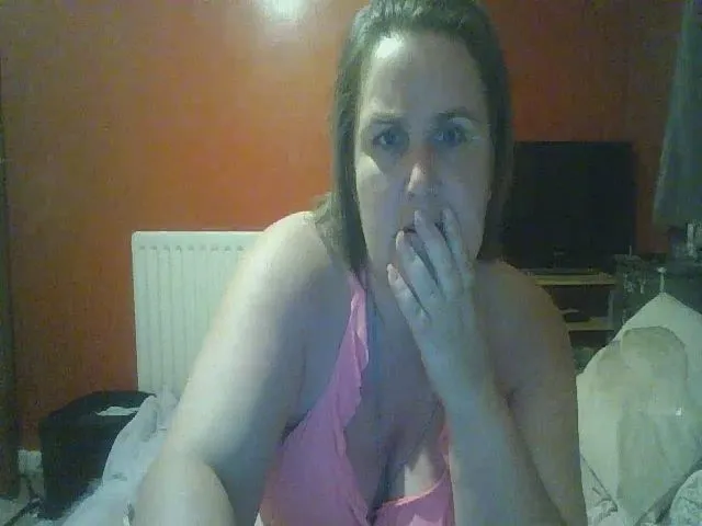 Live sex webcam photo for YUMMYMUMMY39 #257122219