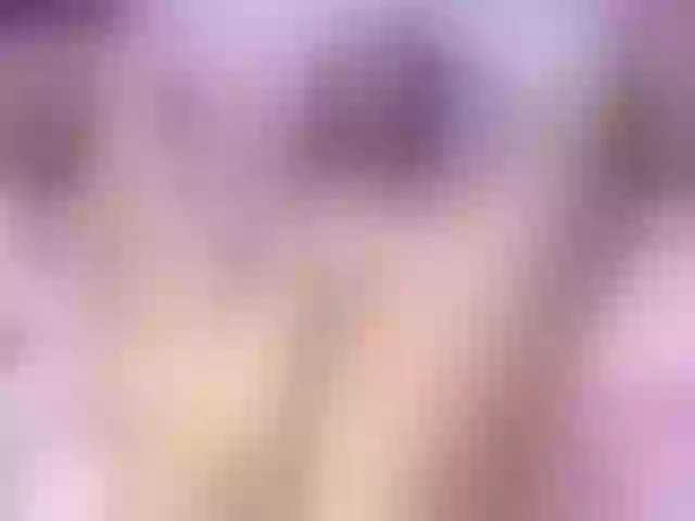 Live sex webcam photo for EmmySweett #256079144