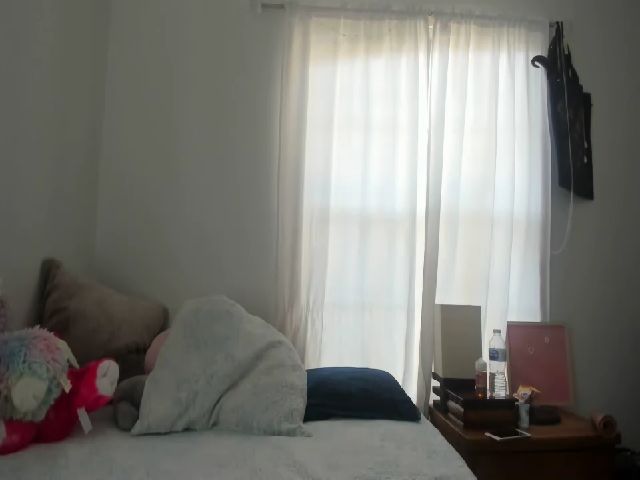 Live sex webcam photo for Meganholly00 #256335997