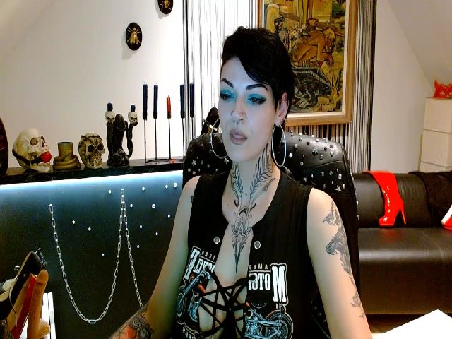 Live sex webcam photo for DaemonInk #258807249