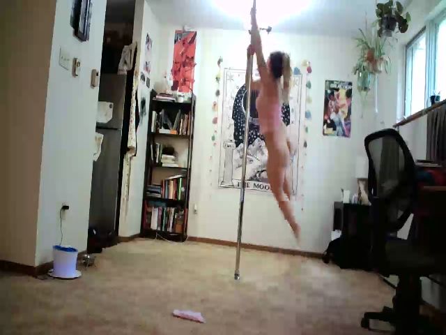 Live sex webcam photo for Missinhermind #262253141