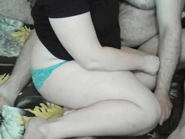 Live sex webcam photo for -orsu- #241295464