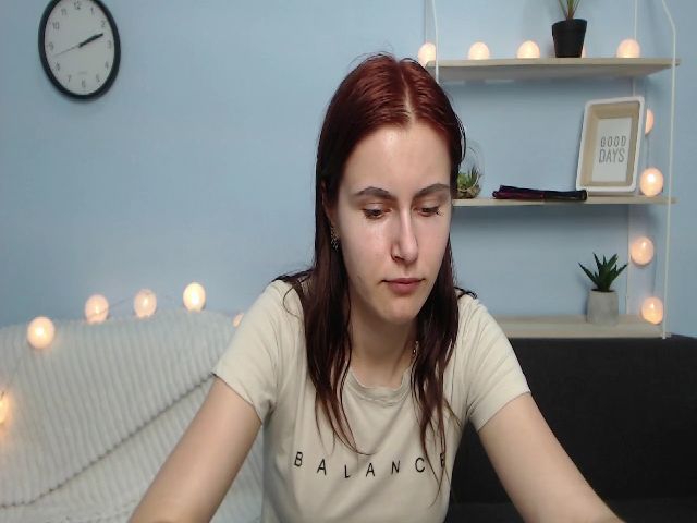 Live sex webcam photo for MollyTravis #258929783