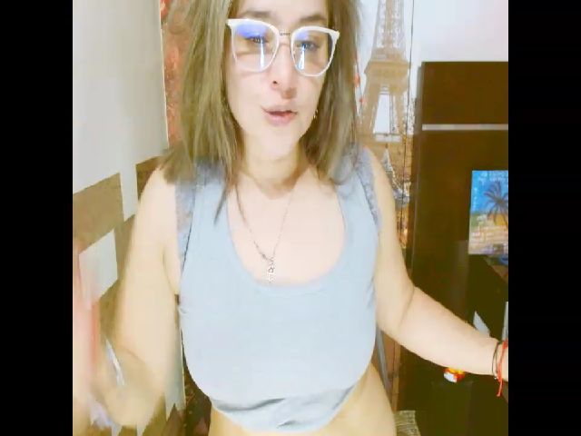 Live sex webcam photo for Salomesweet69 #287861190