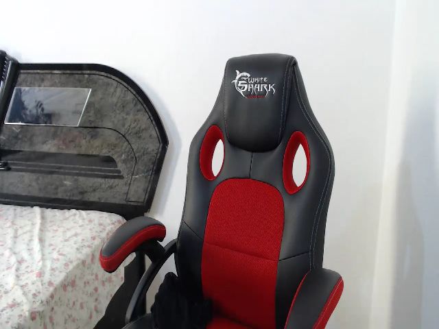 Live sex webcam photo for O0HH____H3L0W #255628724