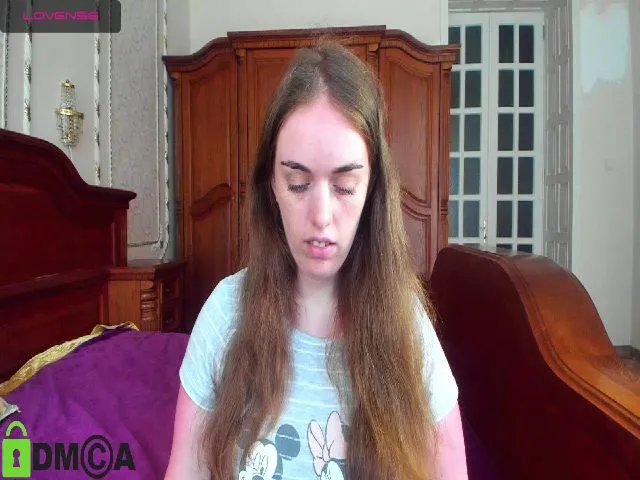 Live sex webcam photo for Fi_Lena #263676426