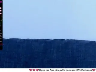 Live sex webcam photo for JenniferBomb #240874462