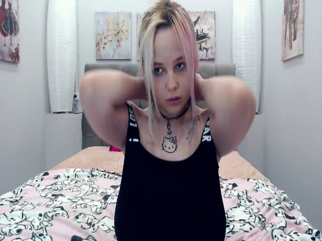 Live sex webcam photo for Helokit #256196512