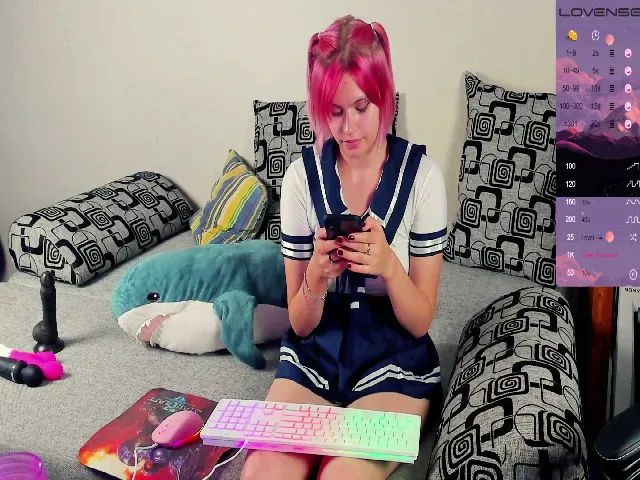 Live sex webcam photo for Sky_Drag0n #259731028