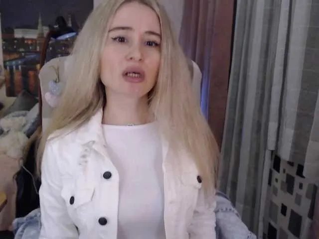 Live sex webcam photo for xyliganka777 #242576633