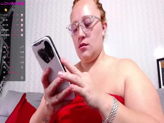 Live sex webcam photo for Mistik_redd #260791553