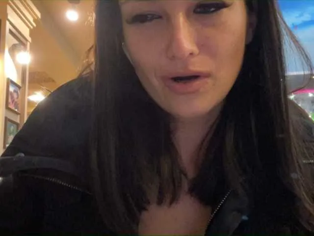 Live sex webcam photo for Kisa-Gav #241260455