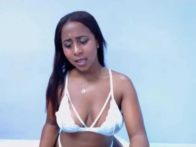 Live sex webcam photo for GigiThunderfo #240931300