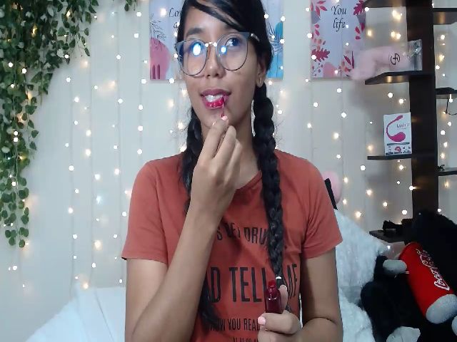 Live sex webcam photo for JOLIE_ABALO #264147196