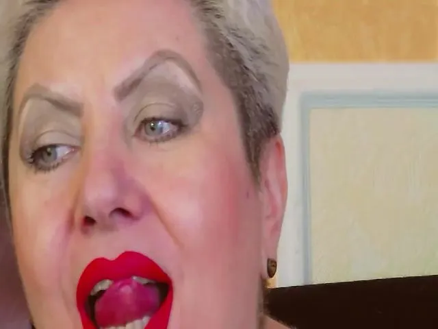 Live sex webcam photo for LADY__POSH #257262238