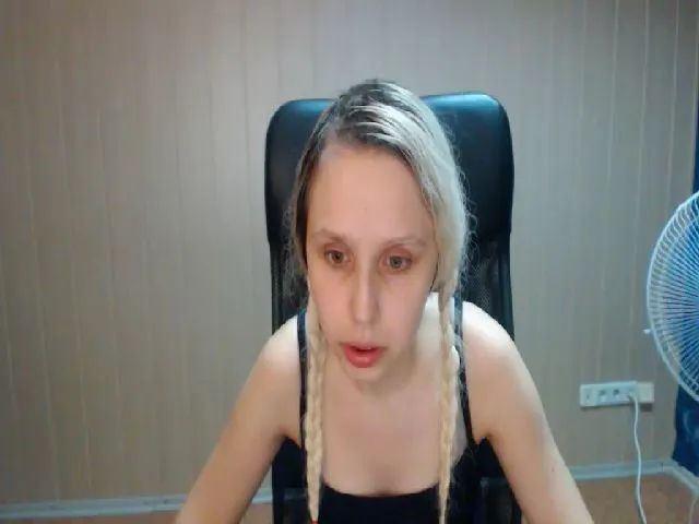 Live sex webcam photo for Ultrassexy #263653508