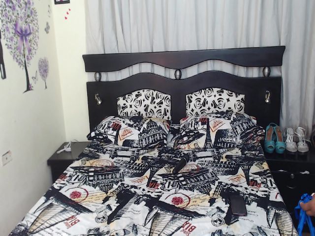 Live sex webcam photo for Tamara_stephs #252778034