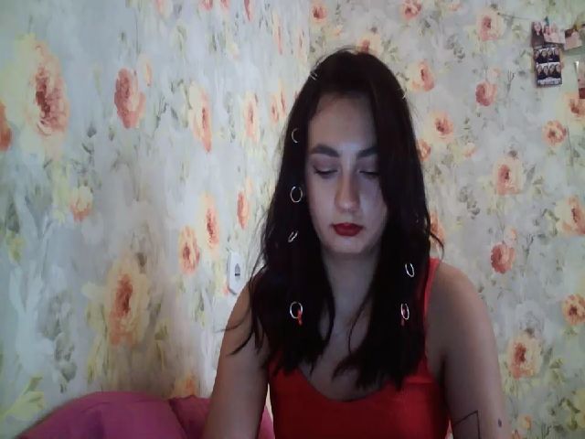 Live sex webcam photo for lolly_hollyy #261301905