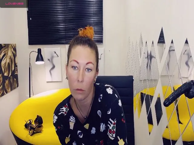 Live sex webcam photo for MarvelousLilu #265466317