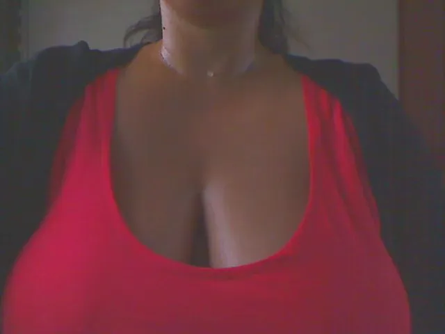 Live sex webcam photo for GIOVANA_SEX #253570003