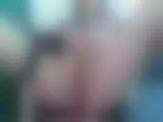 Live sex webcam photo for BeautyM27 #265419845