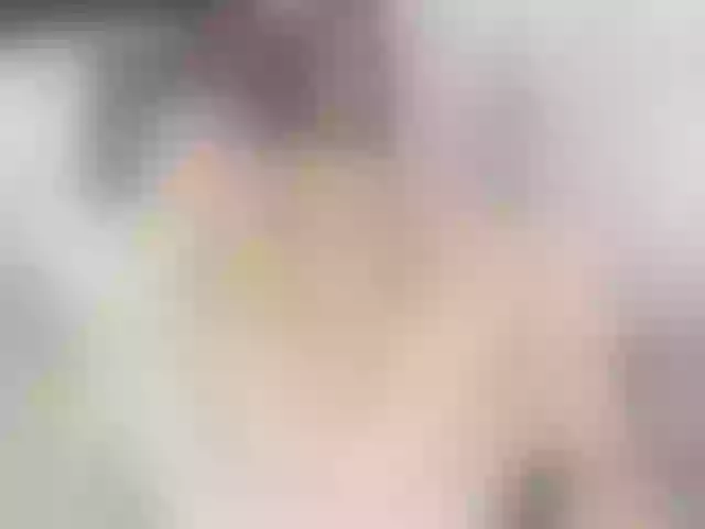 Live sex webcam photo for StormiSquirt #263971021