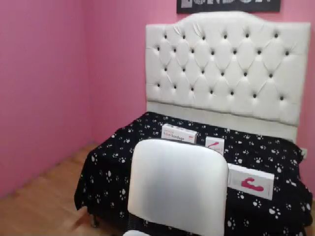 Live sex webcam photo for Agataafox #265610952